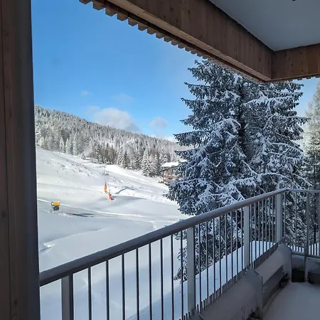 Nassfeldpass Pistenblick Sonnenalpe Nassfeld