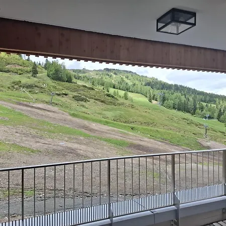 Nassfeldpass Pistenblick * Sonnenalpe Nassfeld