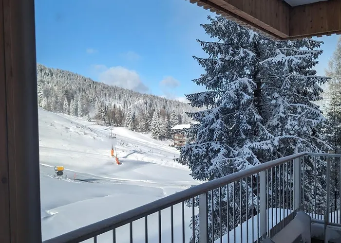 Nassfeldpass Pistenblick Sonnenalpe Nassfeld